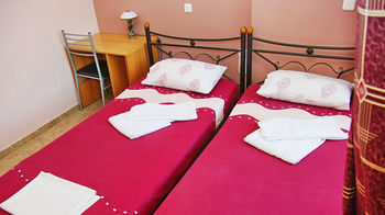 Lions2 Studios And Apartments Askeli Экстерьер фото